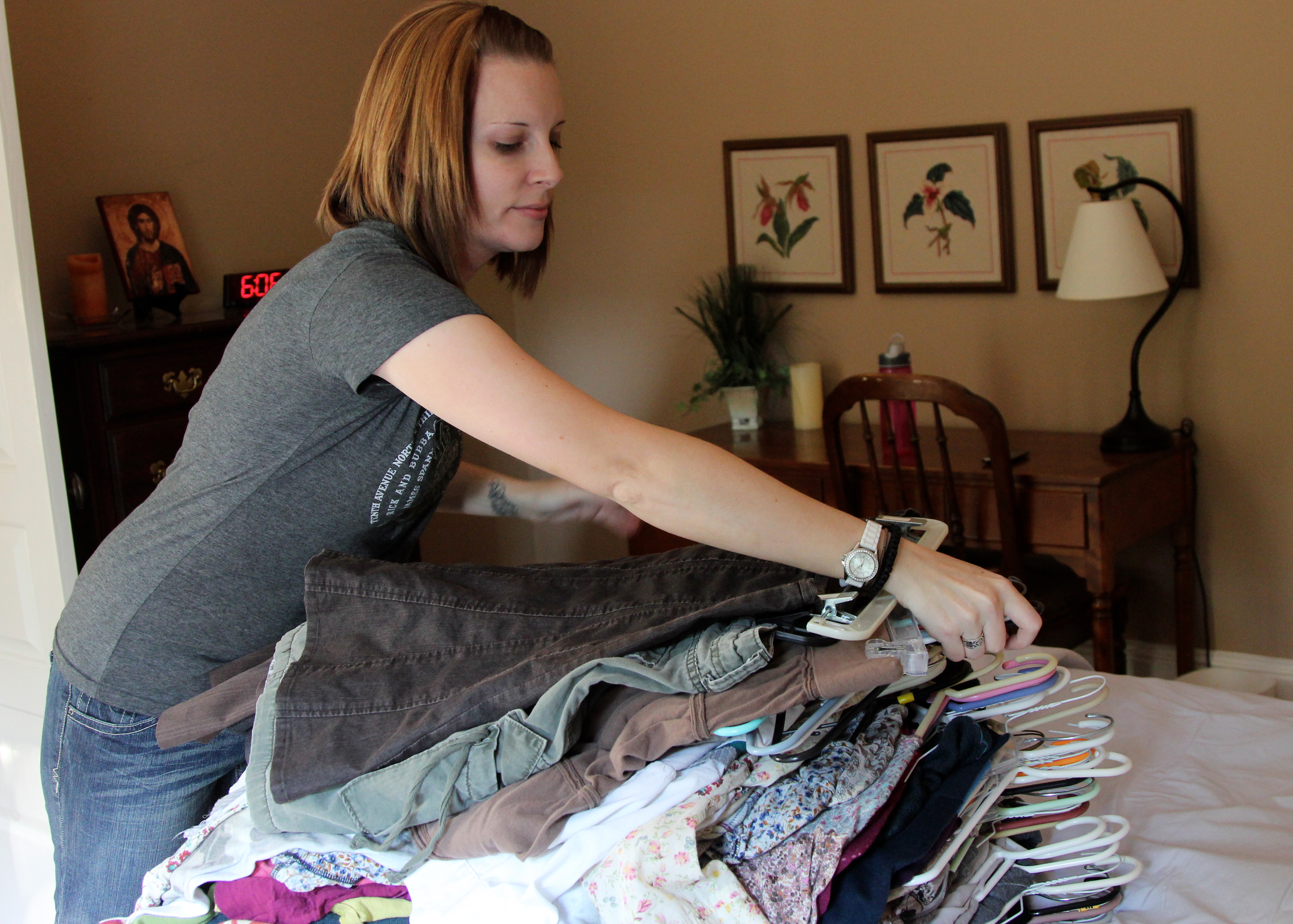 How to pack Hangers & Clothes for your next move