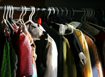 How to Pack Hangers and Hanging Clothes for Moving